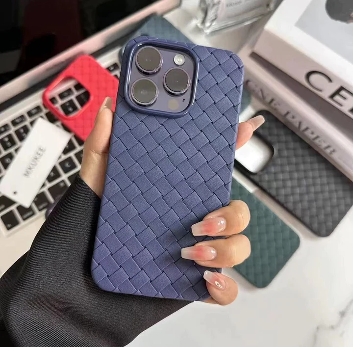 iPhone 14 Pro Max Luxury Weave Breathable Matte Silicone Grid Back Cover