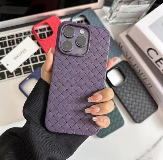 iPhone 14 Pro Max Luxury Weave Breathable Matte Silicone Grid Back Cover