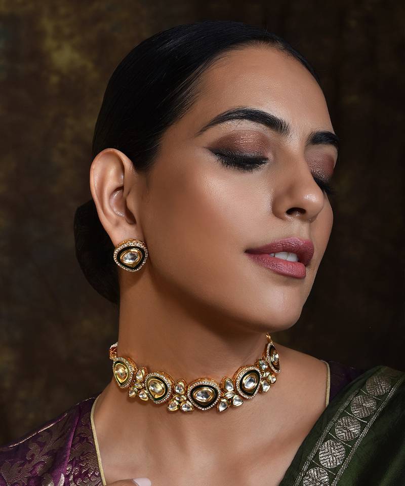 Green gold tone kundan choker necklace set
